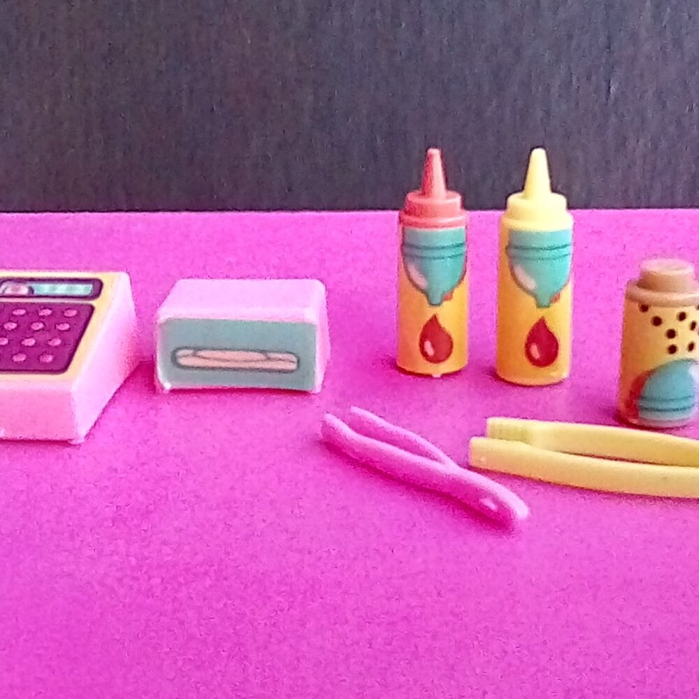 Barbie doll house ketchup mustard kitchen accessories